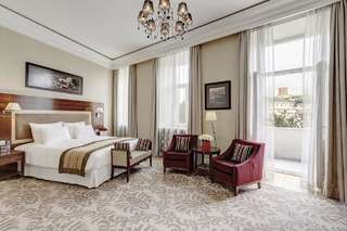 Отель Grand Hotel Kempinski Vilnius Вильнюс Двухместный номер Делюкс с 2 отдельными кроватями и балконом-1